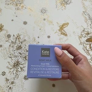 KATE SOMERVILLE goat milk moisturizing cream